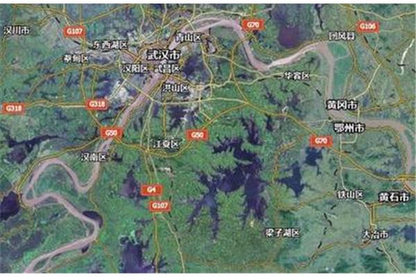 什么软件可以看风水地形图?带指南针的卫星地图软件