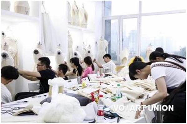 手机问怎么加点金,吃手游就像吃猫粮
