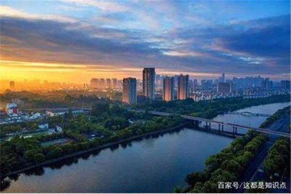 世界生态园林城市的建设理念,丘克自述