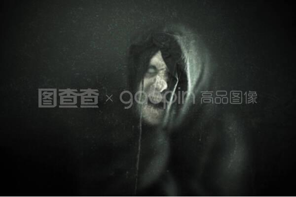 繁体黑暗幽灵怎么写?谁发生在克洛依之前?