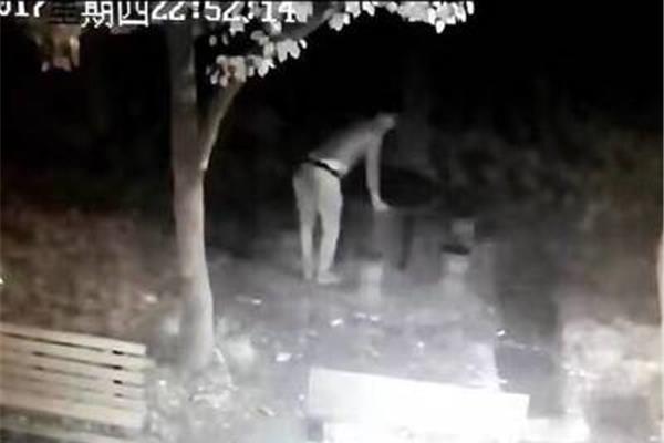 心术不正的男人和心术不正的男人有什么区别?