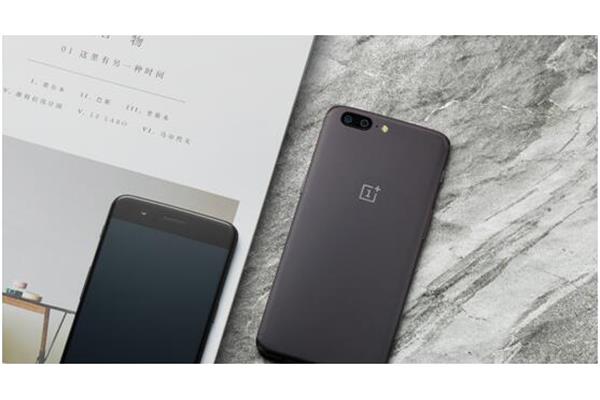 我的手机属于哪个品牌,iqoo手机属于什么品牌?