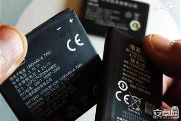 隐藏备用电池,手机有隐形电池吗?