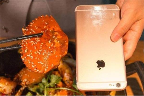 美女餐厅苹果手机怎么下载